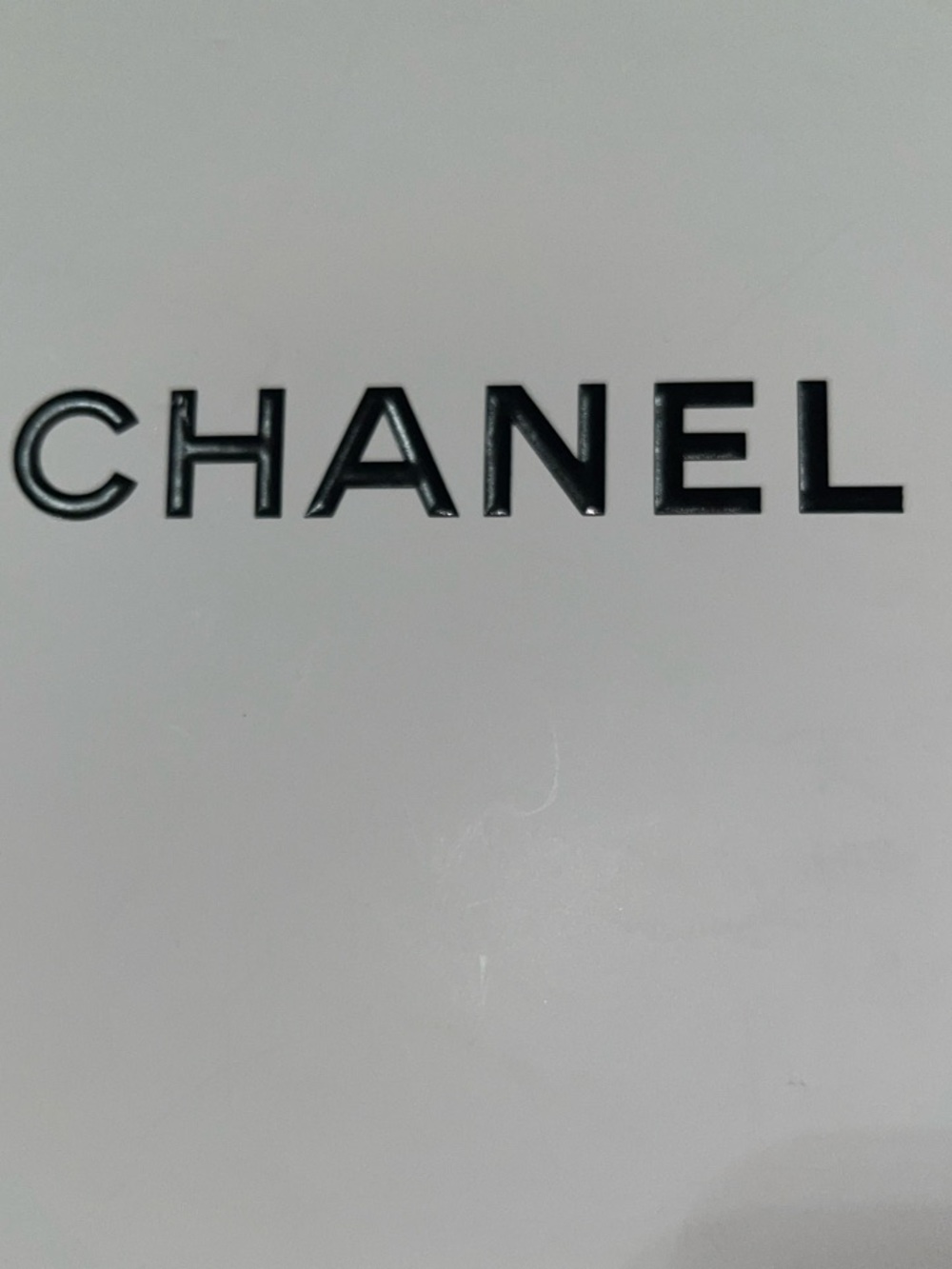 CHANEL Black Embossed Logo on White Empty Box - Picture 2 of 15